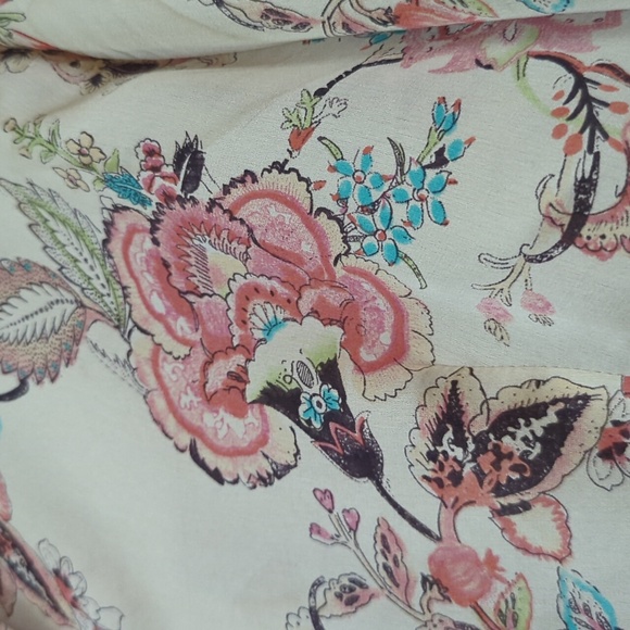 Long sleeve silk blouse size 14 Pettit - Picture 2 of 6